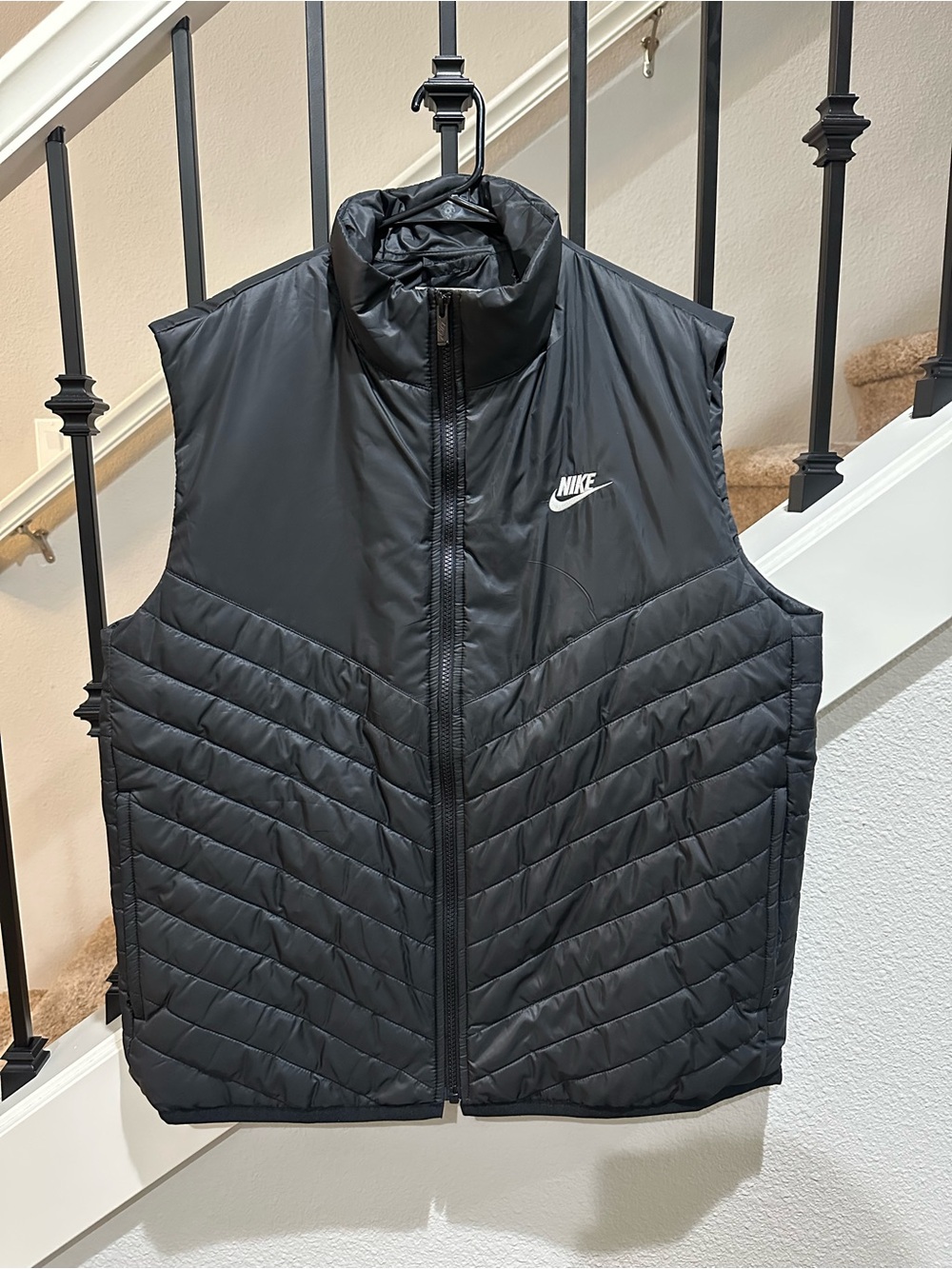 Nike Therma-Fit Black Quilted Insulated Men’s Vest